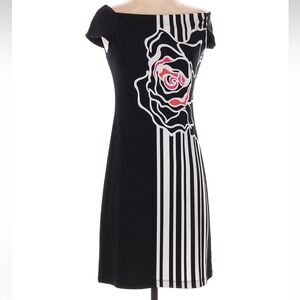 White House Black Market WHBM Floral Abstract Off The Shoulders Dress Size XXS